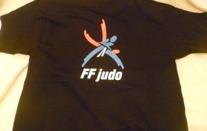 T-shirt 100% coton noir avec logo du club