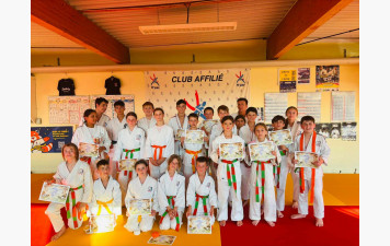 Remise des grades, partie 1 !